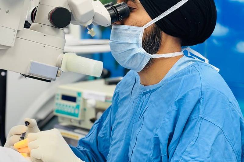 جراحة الشبكية المعقدة في تشيناي – باقة طبية لمدة 10 ليالٍ